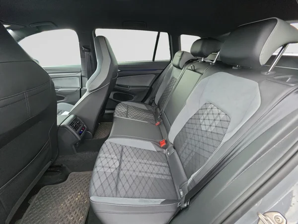 VOLKSWAGEN Golf VIII SW (2022) — foto 10 van 24