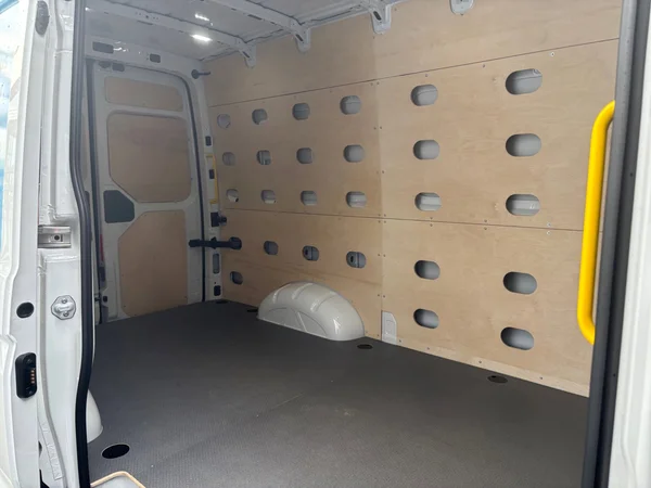 VOLKSWAGEN Crafter 35 Fou Mwb Hr (2025) — foto 16 van 24