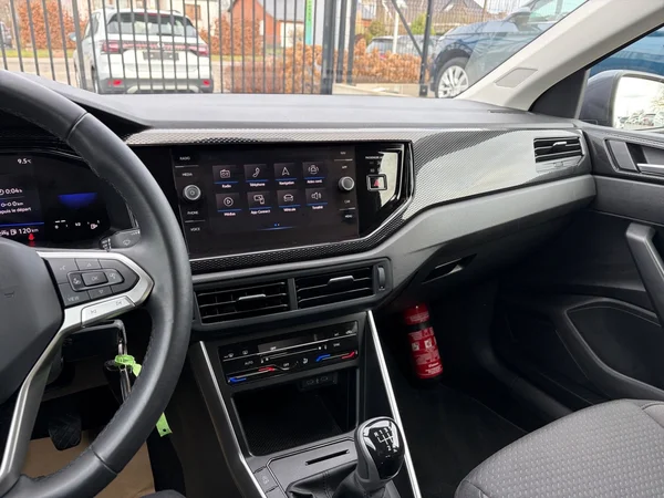 VOLKSWAGEN Polo (2023) — foto 11 van 11
