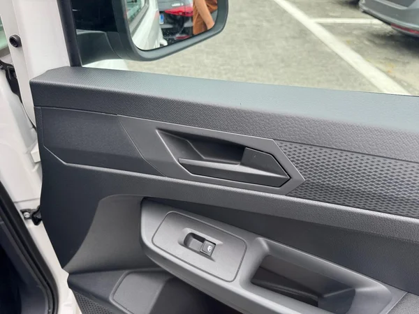 VOLKSWAGEN Caddy Dsl (2025) — foto 9 van 24