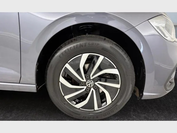 Volkswagen Polo (2024) — foto 21 van 22