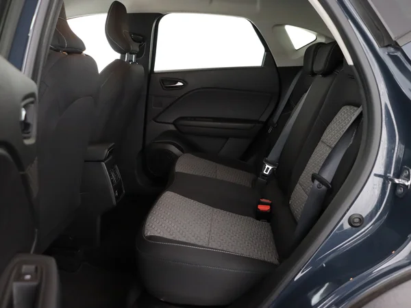RENAULT Captur (2021) — foto 5 van 27
