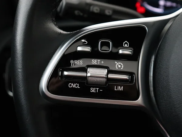 MERCEDES A 250 (2020) — foto 9 van 31