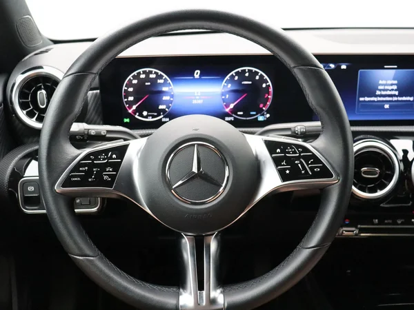 Mercedes-Benz A-Klasse (2025) — foto 4 van 24