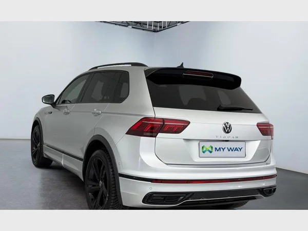 Volkswagen Tiguan (2021) — foto 24 van 27