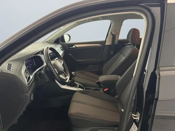 VOLKSWAGEN T-Roc (2023) — foto 5 van 25