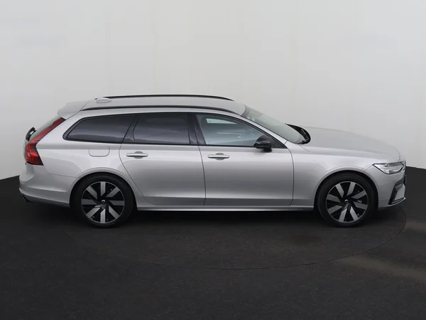 VOLVO V90 (2024) — foto 30 van 34