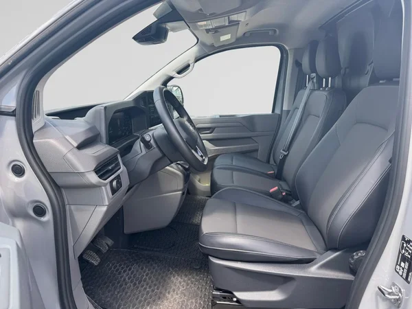 VOLKSWAGEN Transporter T7 30 Fou Lwb Dsl (2026) — foto 2 van 24
