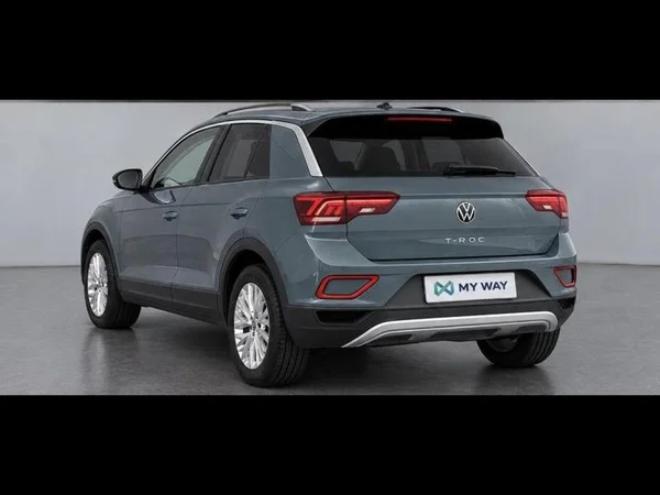 VOLKSWAGEN T-Roc (2022) — foto 31 van 33