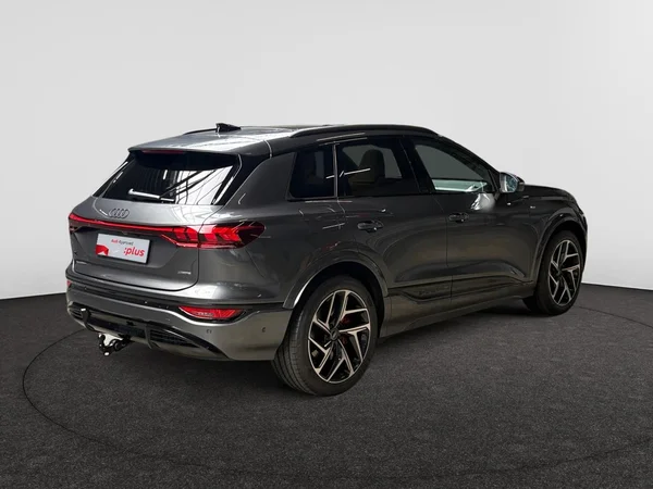 AUDI Q6 e-tron (2026) — foto 22 van 24