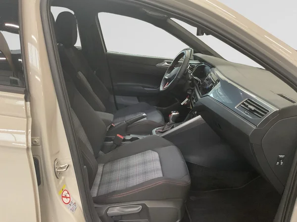 VOLKSWAGEN Polo GTI (2025) — foto 8 van 22