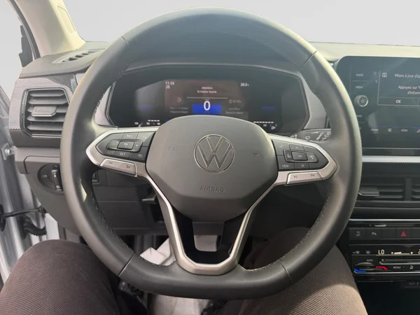 VOLKSWAGEN T-Cross (2025) — foto 11 van 21