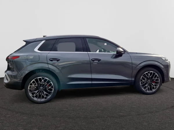 AUDI Q3 SUV e-hybrid (PHEV) (2025) — foto 16 van 19