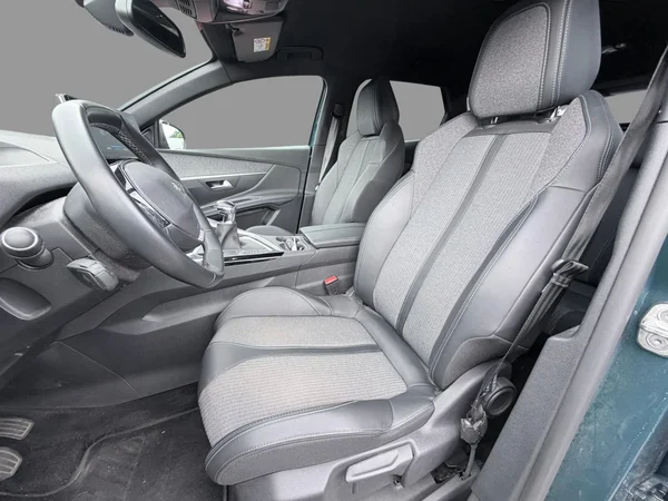 Peugeot 3008 (2023) — foto 16 van 18