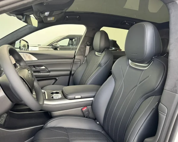 Xpeng G9 (2026) — foto 10 van 30