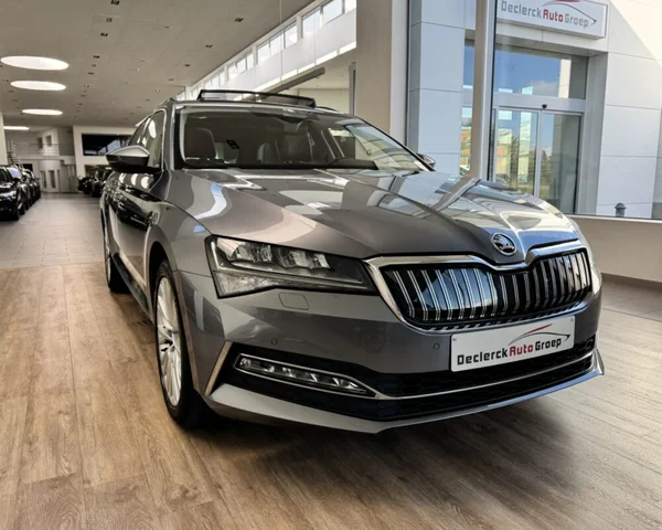 Skoda Superb (2022) — foto 27 van 30