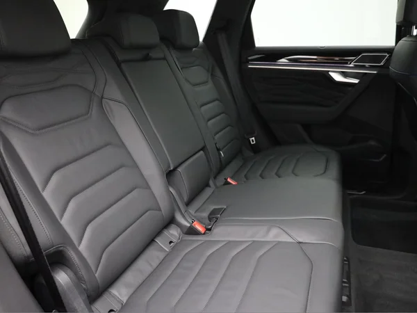 VOLKSWAGEN Touareg R (2025) — foto 27 van 27