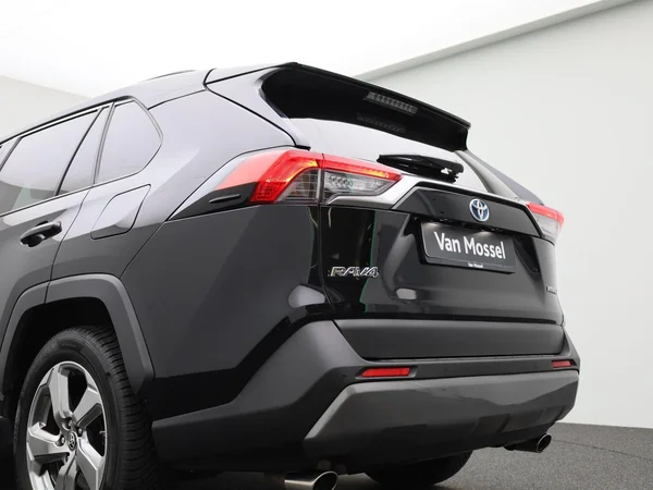Toyota RAV4 (2021) — foto 40 van 46