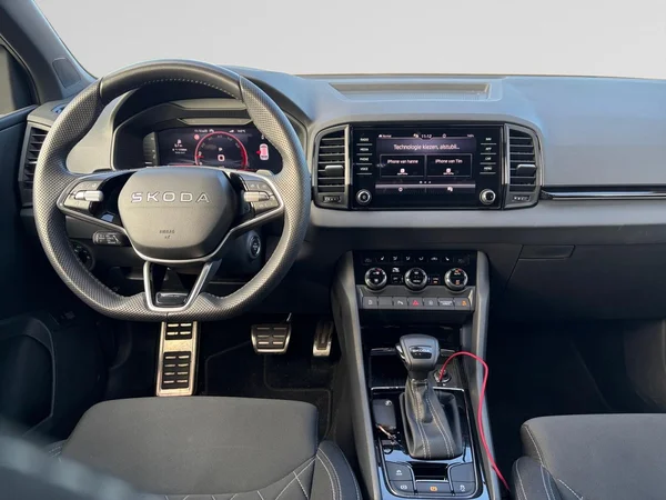 SKODA Karoq (2025) — foto 2 van 24