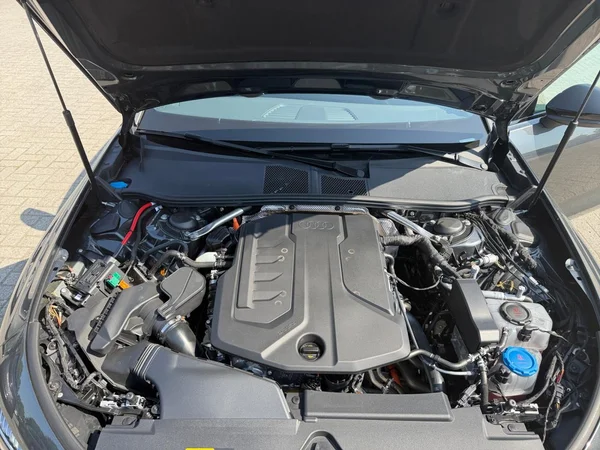 AUDI A5 Avant e-hybrid (PHEV) (2026) — foto 16 van 24