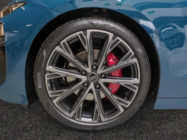 AUDI A6 Avant e-tron (2025) — foto 8 van 23