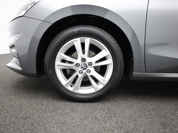 SKODA Fabia (2022) — foto 8 van 20