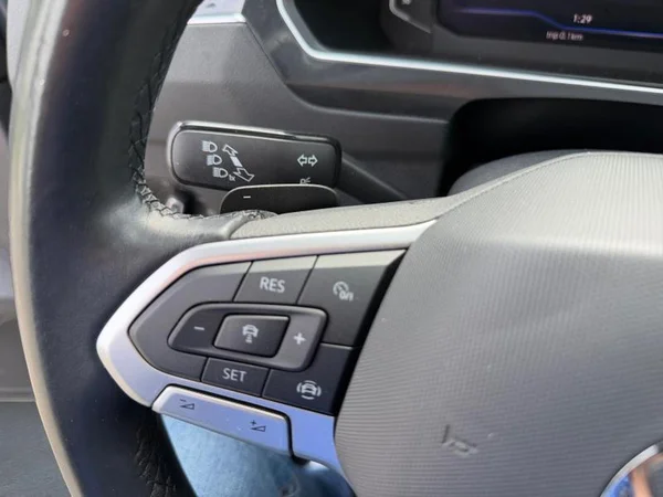VOLKSWAGEN Tiguan (2021) — foto 29 van 29