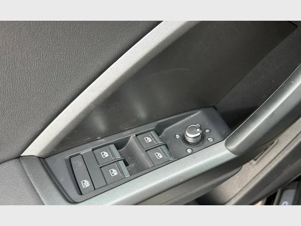 Audi Q3 Sportback (2020) — foto 18 van 29