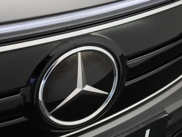 Mercedes-Benz EQB (2023) — foto 35 van 53