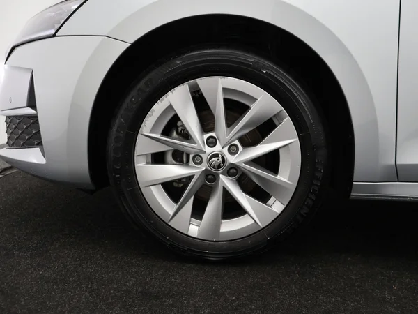 SKODA Octavia (2024) — foto 15 van 24