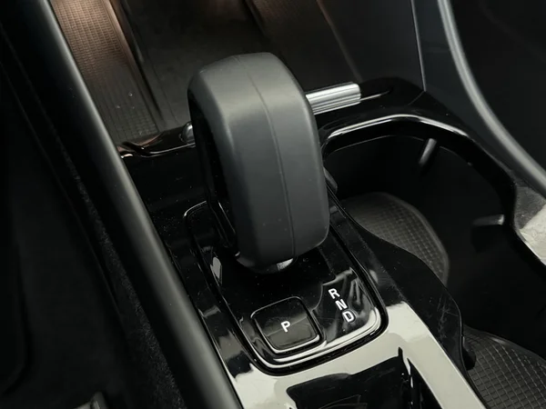 VOLVO XC40 (2023) — foto 4 van 32