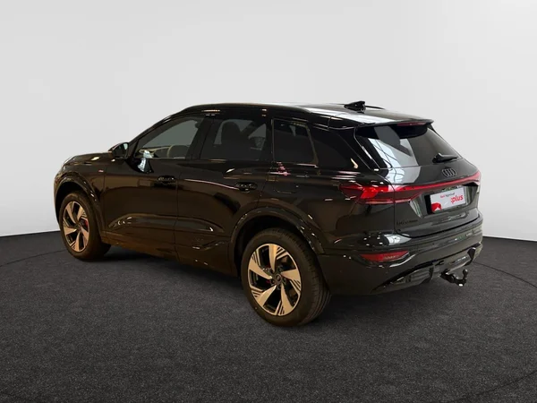 AUDI Q6 e-tron (2026) — foto 18 van 24