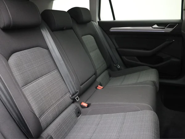 VOLKSWAGEN Passat Variant Dsl (2020) — foto 23 van 23