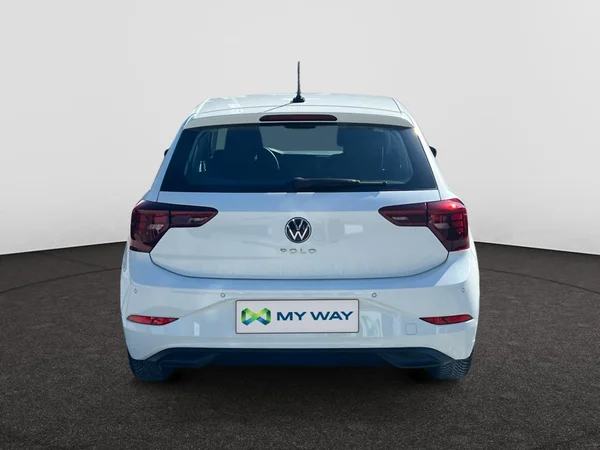 VOLKSWAGEN Polo (2024) — foto 13 van 18