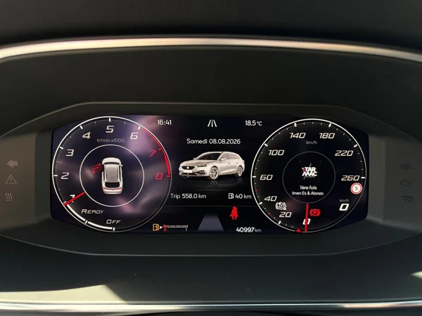 SEAT Leon ST (2024) — foto 4 van 21