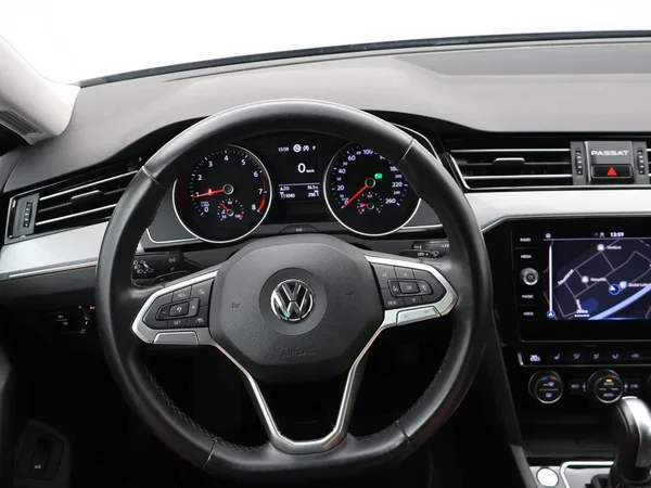 Volkswagen Passat (2020) — foto 21 van 23