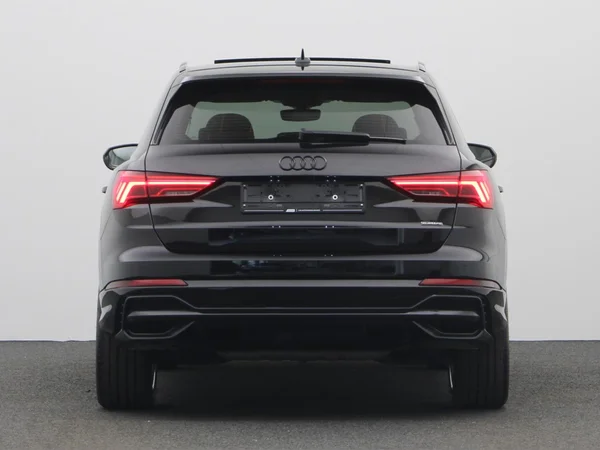 AUDI Q3 (2021) — foto 21 van 24