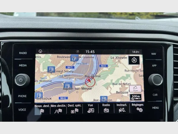 Volkswagen T-Roc (2019) — foto 6 van 32
