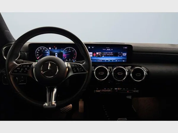 Mercedes-Benz CLA Shooting (2023) — foto 2 van 26