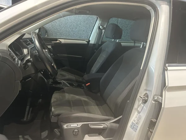 Volkswagen Tiguan (2018) — foto 16 van 19