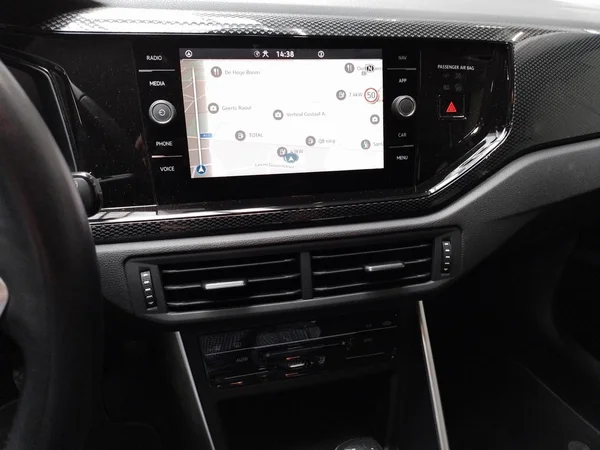 VOLKSWAGEN Polo (2024) — foto 6 van 22