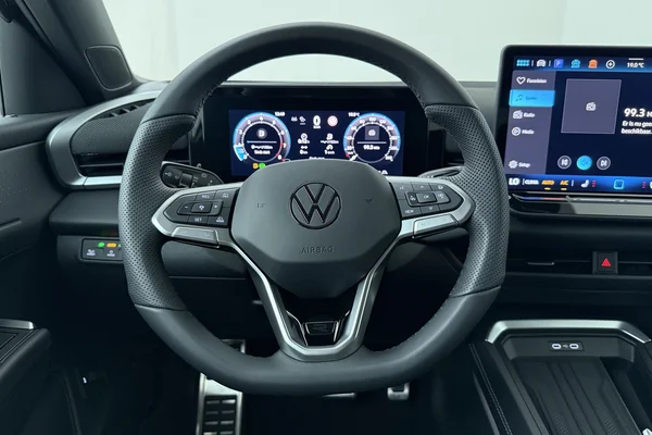 Volkswagen T-Roc (2026) — foto 2 van 13