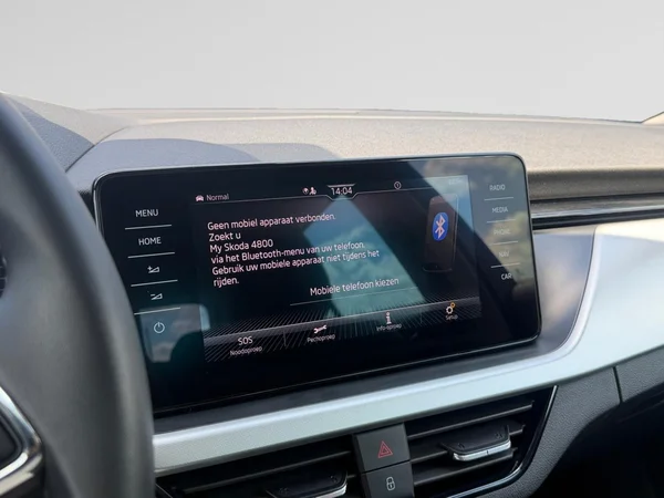 SKODA Kamiq (2023) — foto 10 van 22
