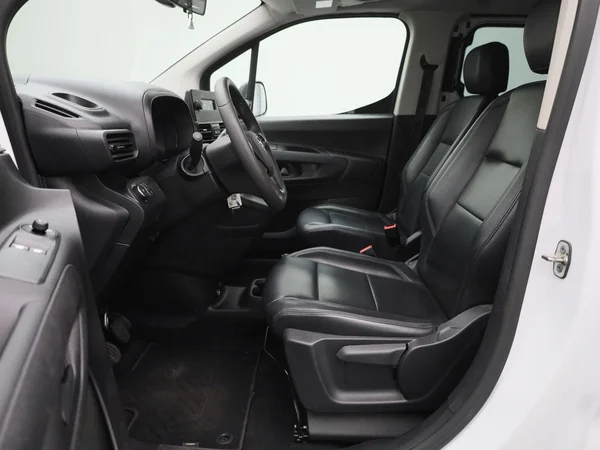 Opel Combo Life (2022) — foto 7 van 35