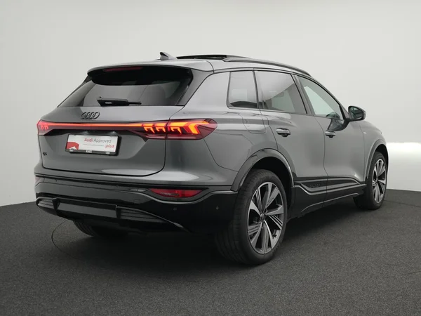 AUDI Q6 e-tron (2025) — foto 36 van 40
