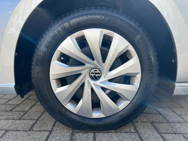 VOLKSWAGEN Polo (2024) — foto 17 van 24