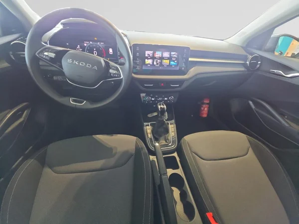 SKODA Fabia (2025) — foto 2 van 24