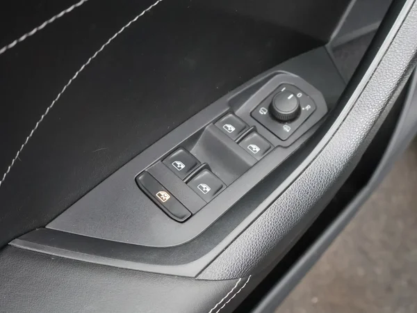 Škoda Kodiaq (2023) — foto 8 van 22
