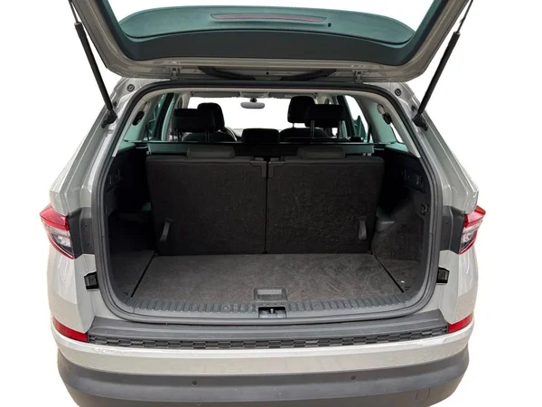SKODA Kodiaq (2023) — foto 13 van 21