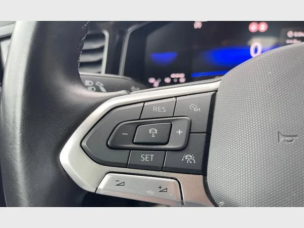 VOLKSWAGEN Taigo (2024) — foto 5 van 25